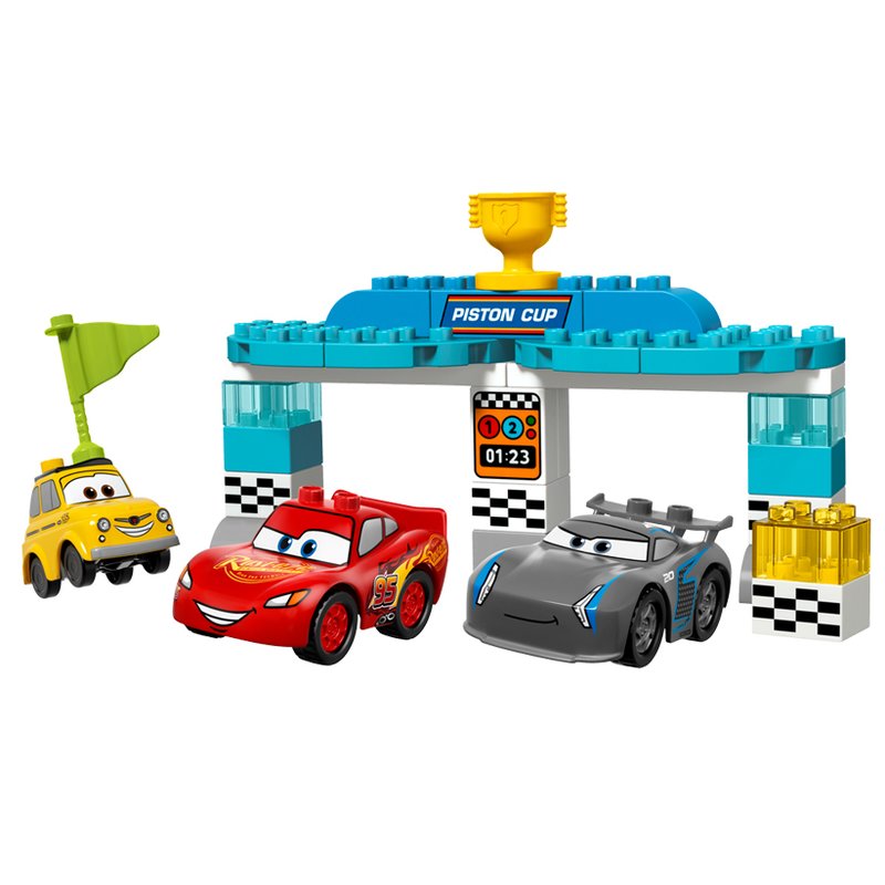 LEGO® Cursa pentru Cupa Piston